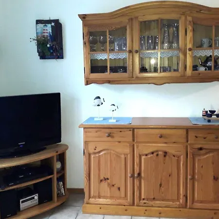 Prázdninový dům Doppelhaushaelfte In *